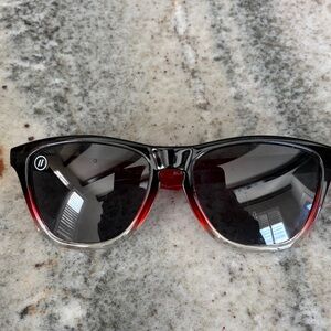 Black and Red Gradient Sunglasses